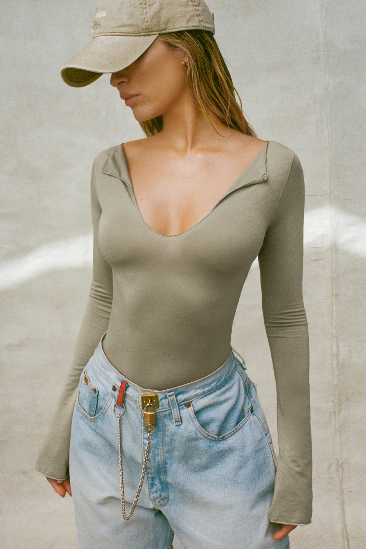 Notched V Neck Long Sleeve - Image 3