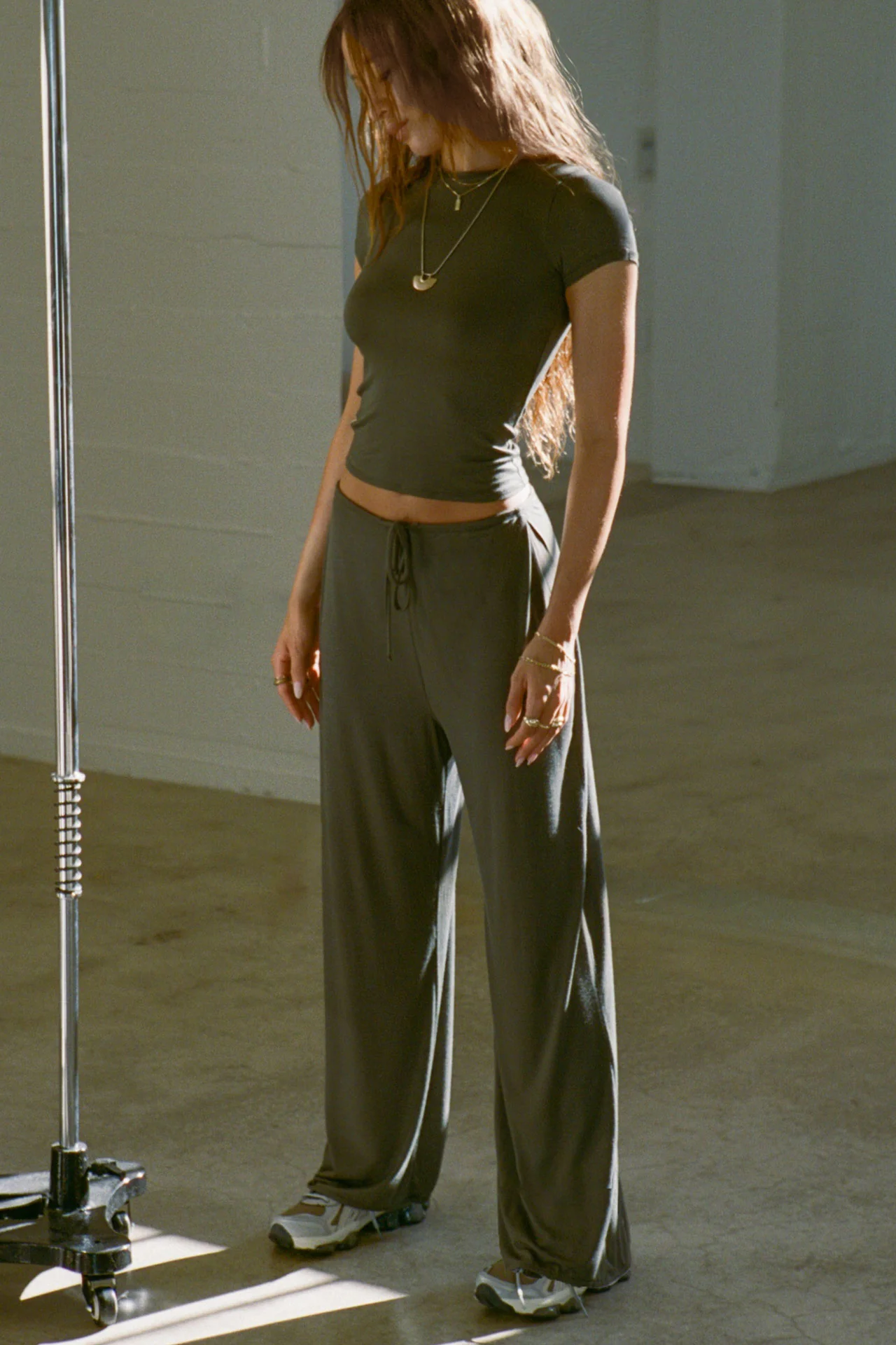 Relaxed Straight Leg Pant - Image 4