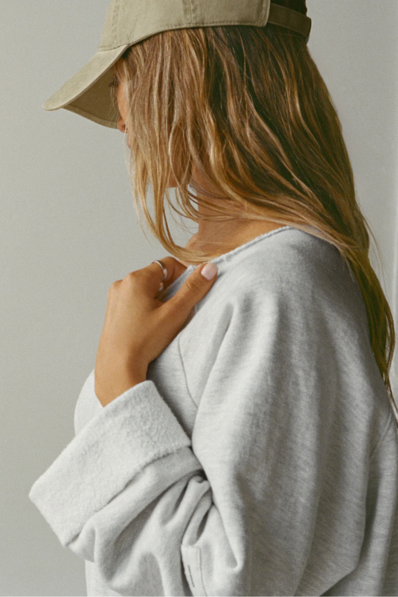 Slouchy Pullover Sweatshirt - Image 4